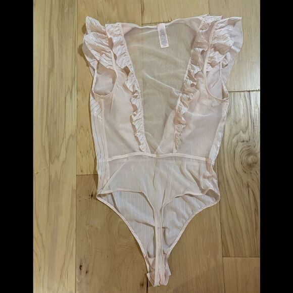 Victoria's Secret Pink Gold Metallic Stripe Bodysuit Small - Picture 10 of 14